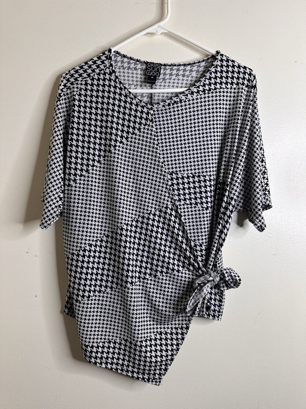 Clara Sun Woo Size Medium Black White Houndstooth Grid Side Tie Blouse Stretchy